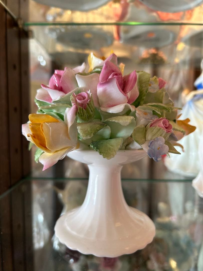 ロイヤルドルトン 陶花　オブジェ　置物