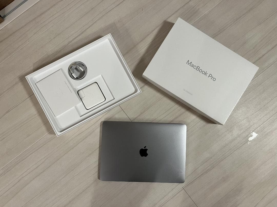 タ*ウ様 MacBook Pro 4台セット: 2016, 2017 13, 1