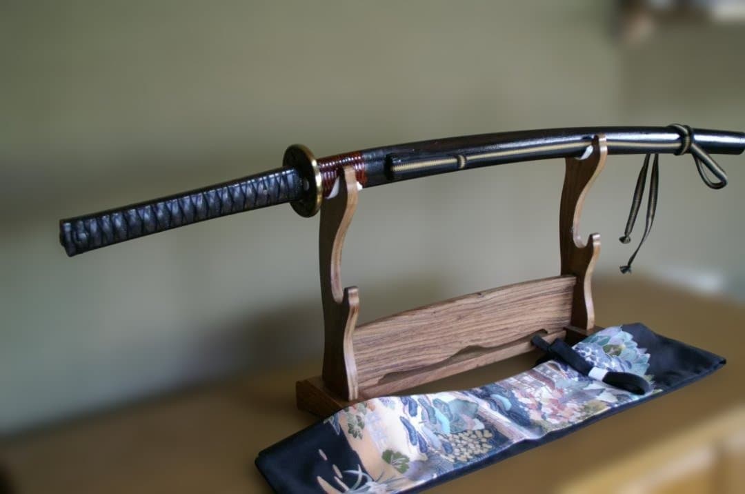 1月は年金無い、　投売　模擬刀　 黒革巻柄　腰藤巻　変わり塗鞘　７１.５cm