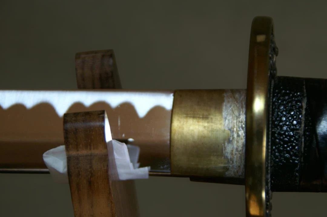 1月は年金無い、　投売　模擬刀　 黒革巻柄　腰藤巻　変わり塗鞘　７１.５cm