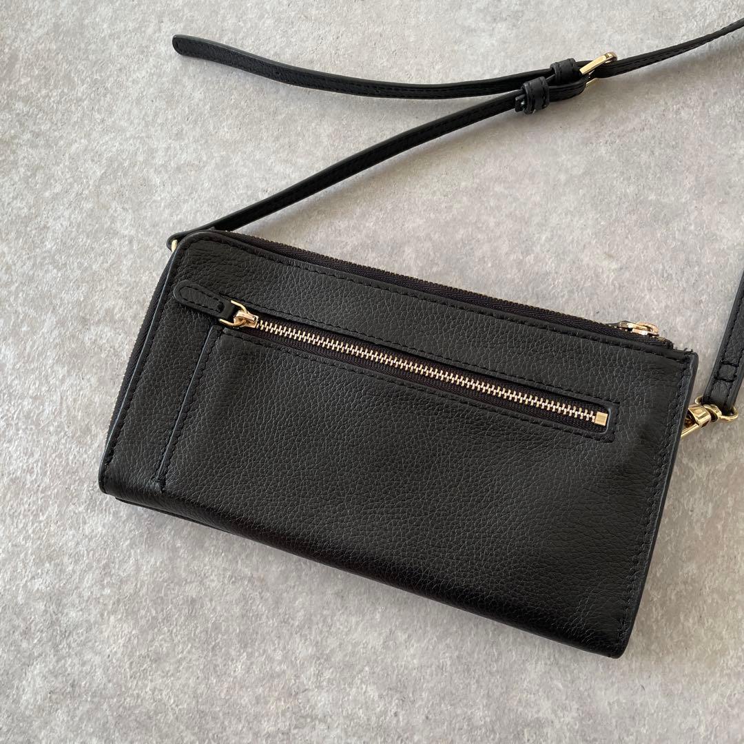 美品 イアパピヨネ Brooklyn Charm馬チャームウォレットショルダー