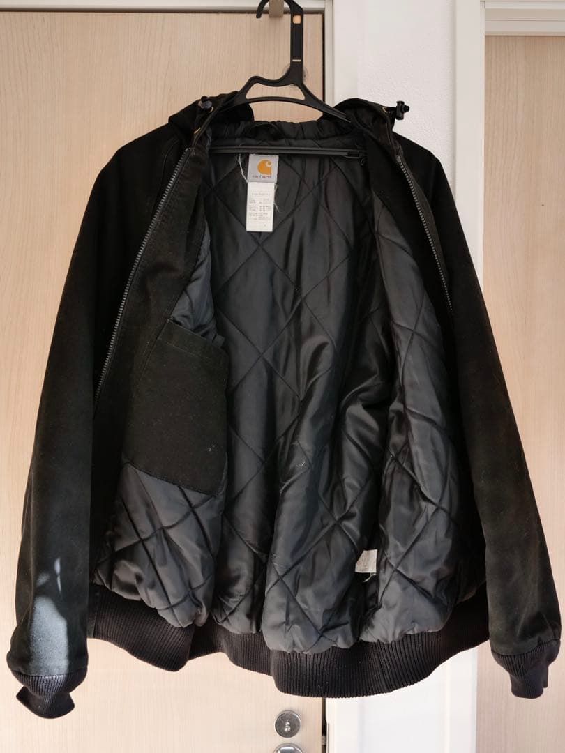 M*.様 Carhartt フード付きブラックジャケット