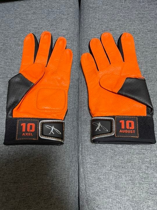 ナイキ スイングマン バッティンググローブ（アダム・ジョーンズモデル）