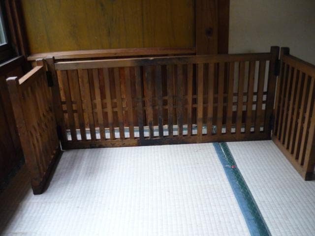 帳場格子　三つ折り　時代もの　木製　商店帳場　仕切り　商店帳場