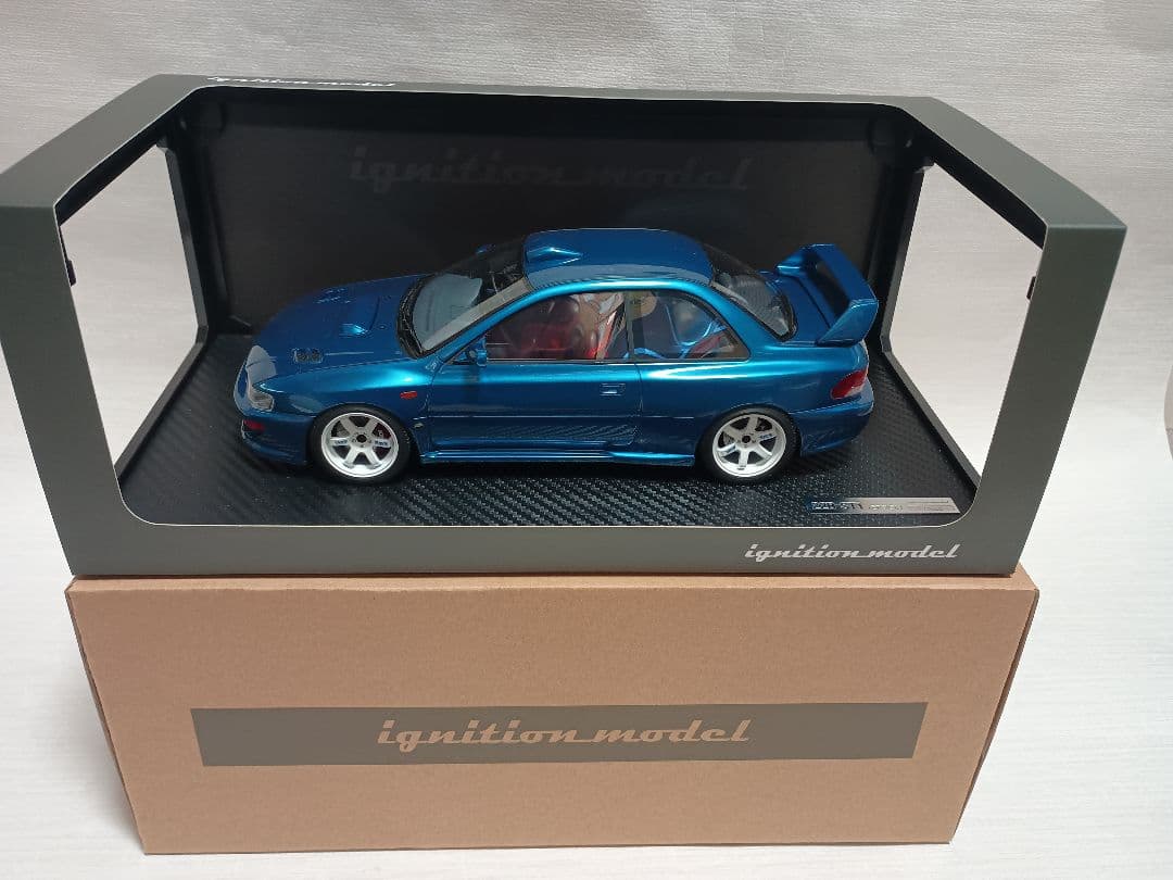 1/18　スバル　インプレッサ　22B　 STI 　バージョン　GC8改