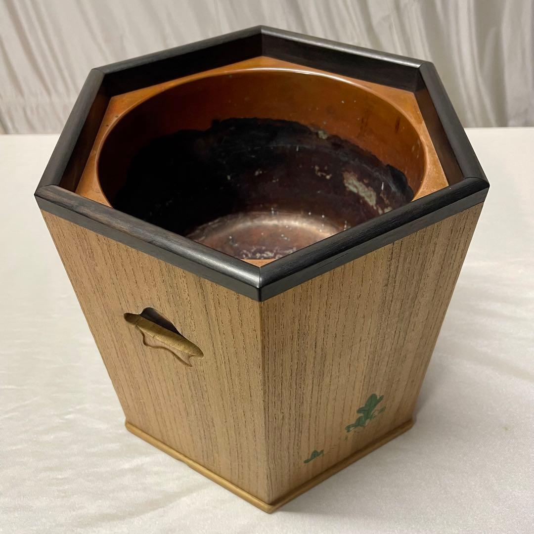 桐六角箱火鉢 (壬戌 春日 来章)