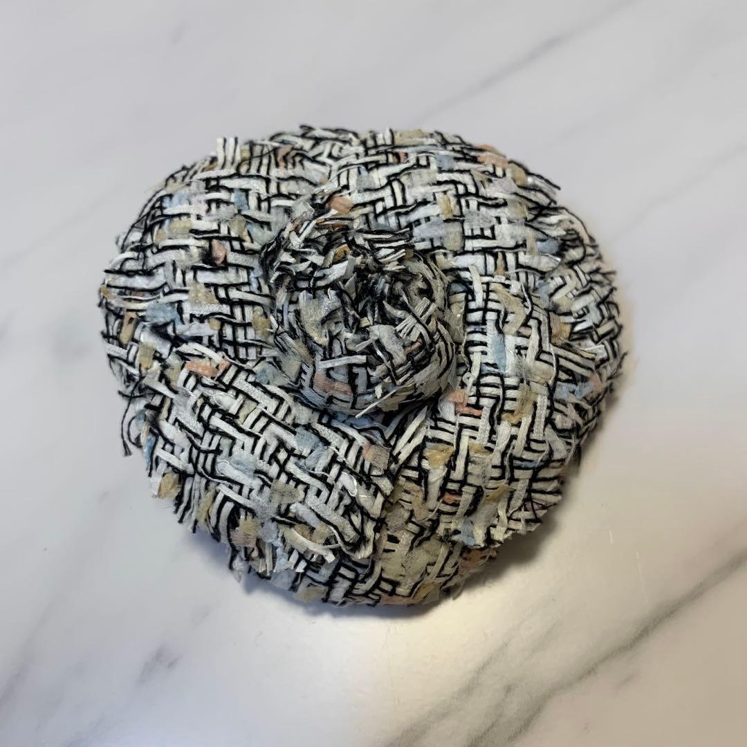 シャネル　カメリア　コサージュ　ブローチ　マルチカラー