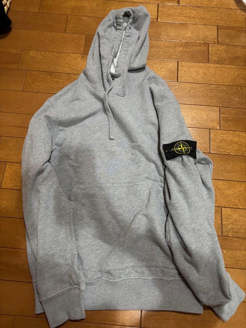 売り切り希望　STONE  グレー フード付きパーカー M
