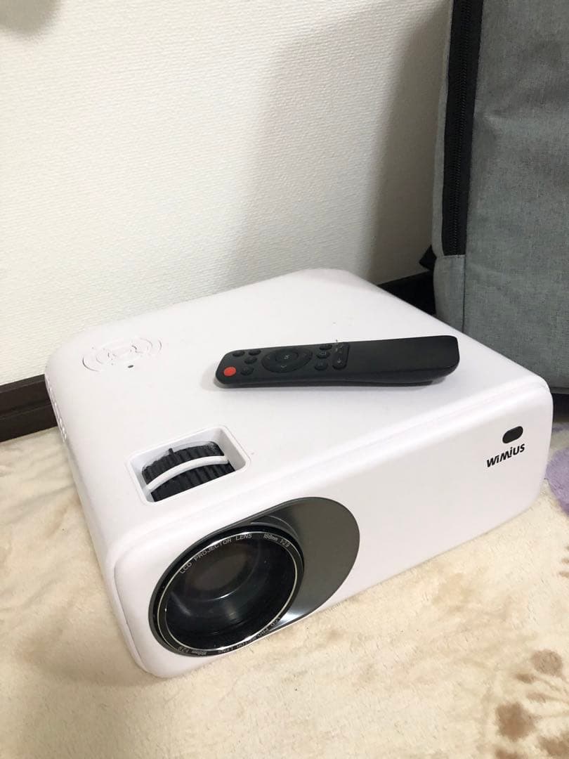 wimius プロジェクター