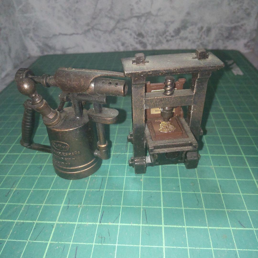 Play-me社　鉛筆削り２つ