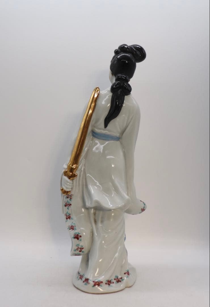 中国　1950年代　景徳鎮製　粉彩白娘子像　送料込み251231