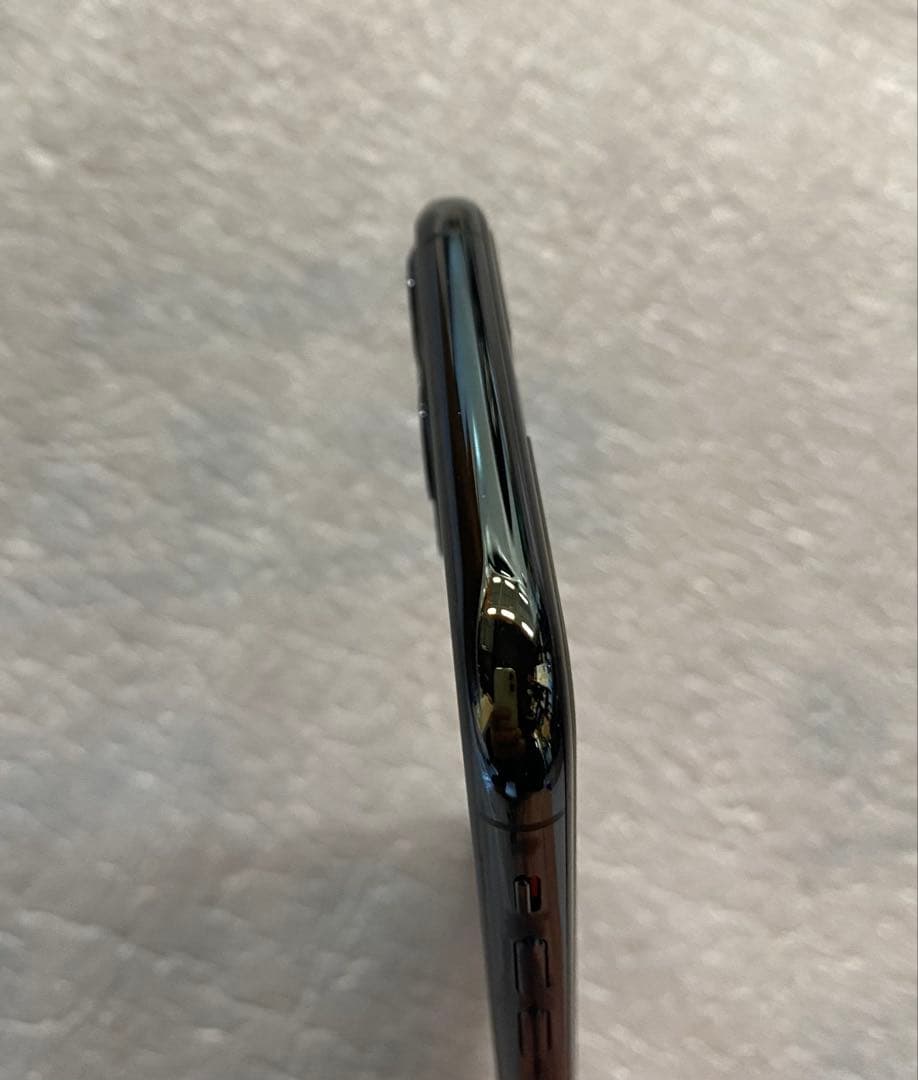 美品　iPhone 11 Pro 256GB ミッドナイトグリーン