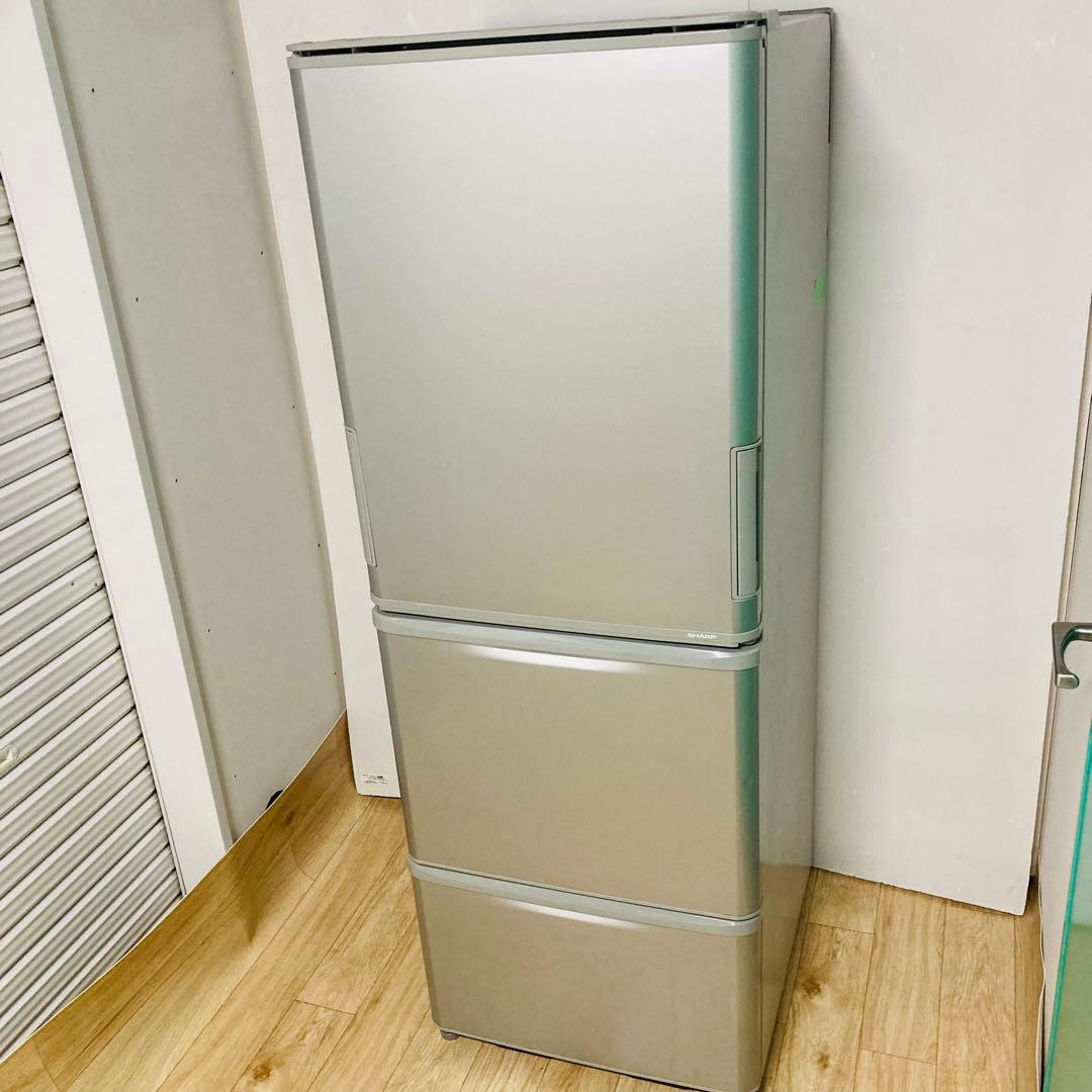 美品高品質どっちもドア搭載シャープファミリー向け３ドア冷蔵庫　2020年製