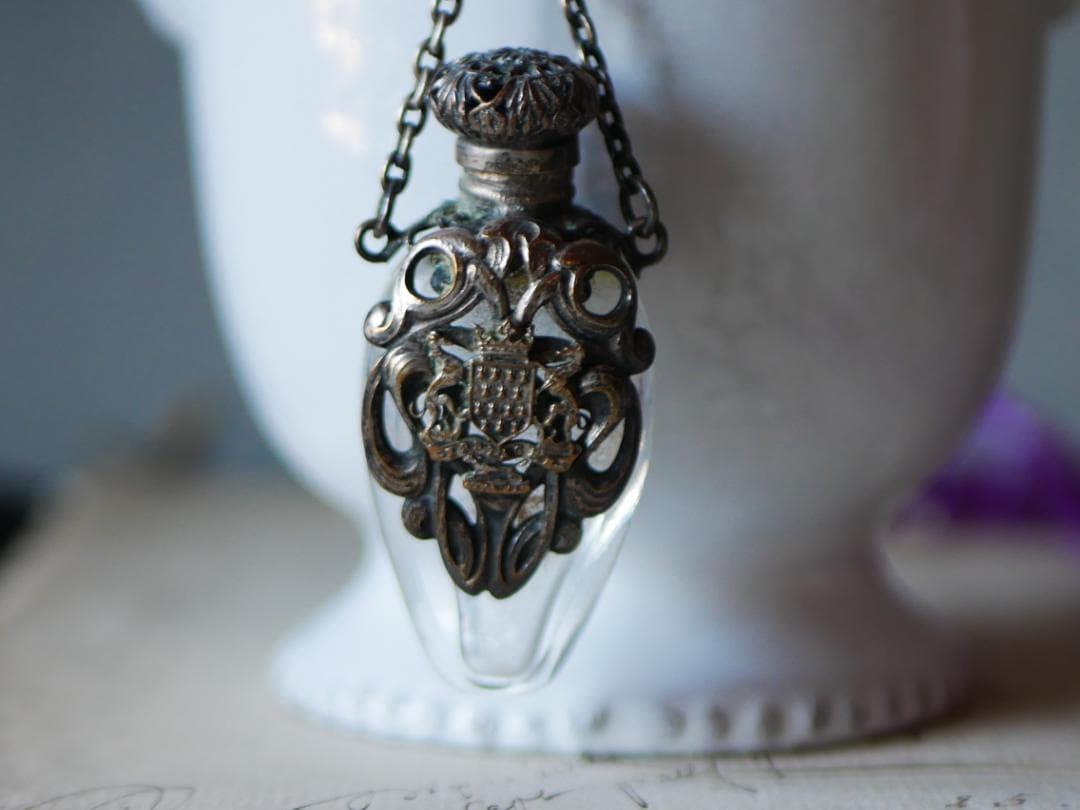 ブルターニュ紋章　シャトレーヌ　香水瓶　フランスアンティーク　アンティーク