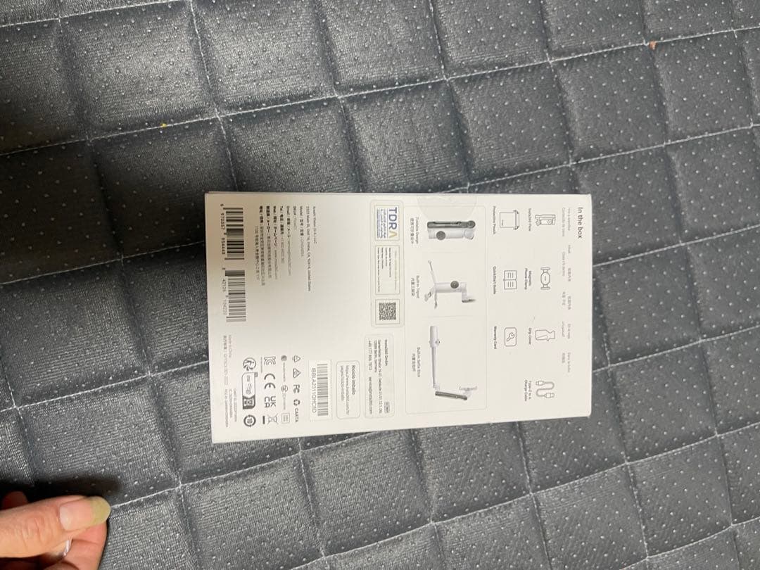 Insta360 Flow - AI搭載自動追従スマートフォン用ジンバル