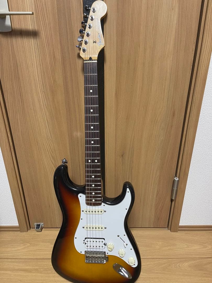 Fender JAPAN ストラトキャスター