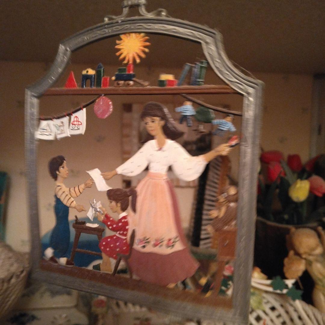 値下げ　美品ヨーロッパで購入　家庭的なシーンのアートパネルセット