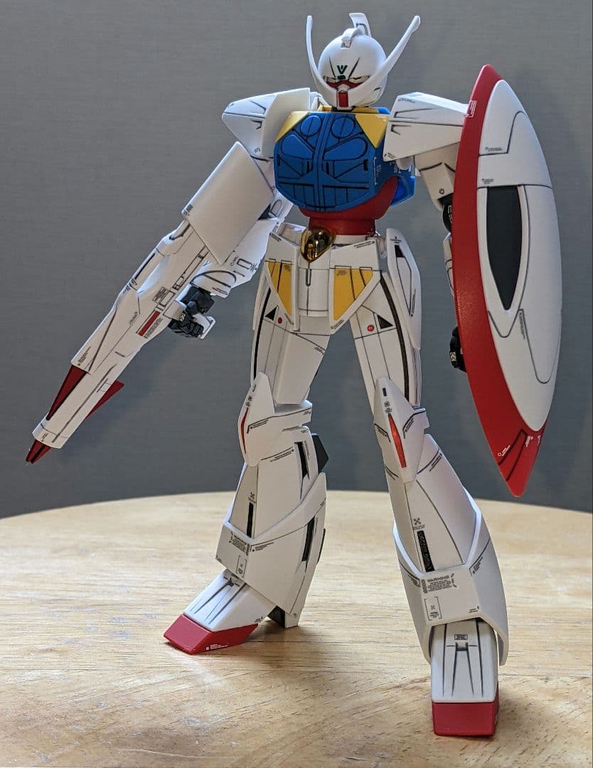 「地球は戦争する所じゃないでしょう！」ガンプラ完成品1/144　HG　∀ガンダム