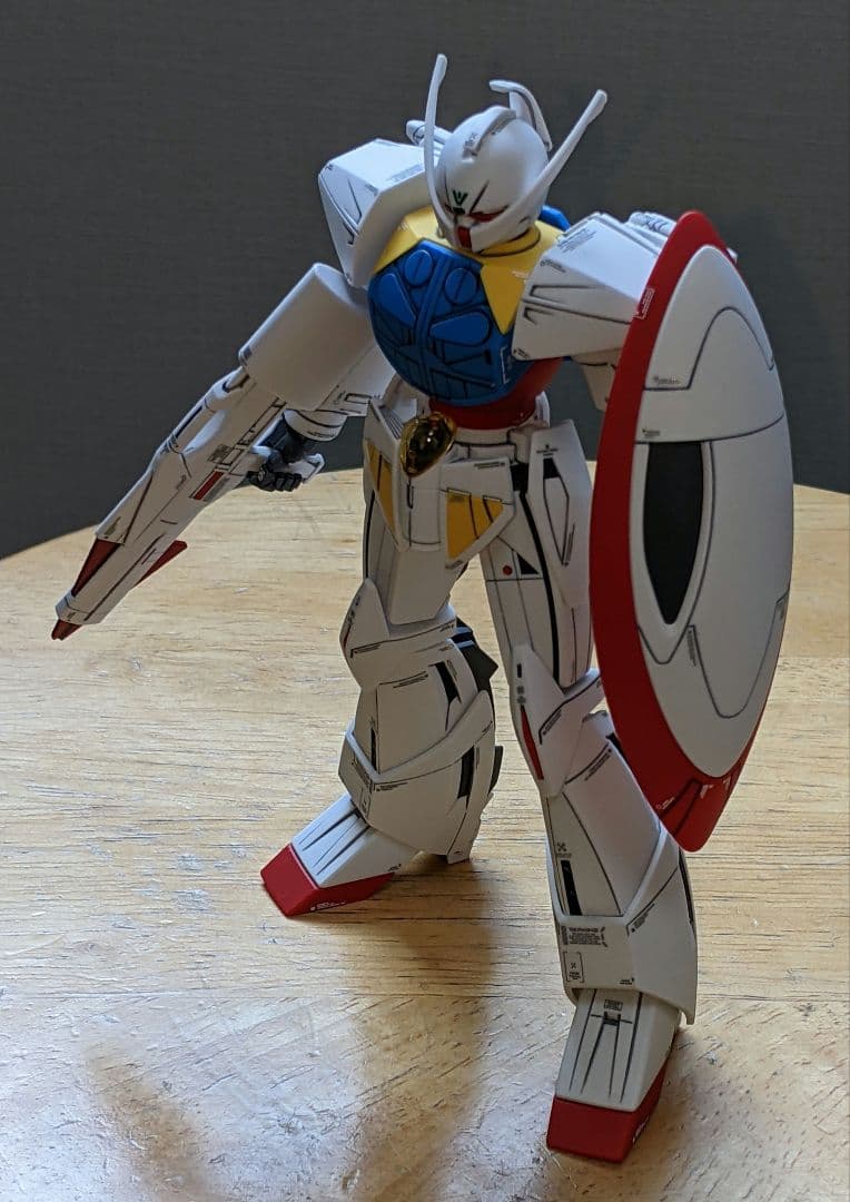 「地球は戦争する所じゃないでしょう！」ガンプラ完成品1/144　HG　∀ガンダム