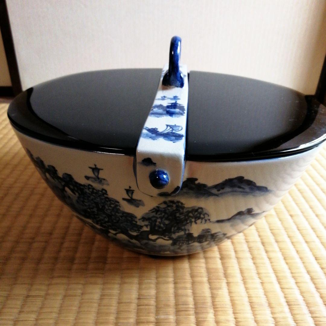 手塚桃峰作　染付山水釣瓶水指