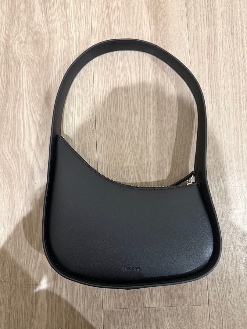 The Row Half Moonレザーバッグ　ザロウ ハーフムーン