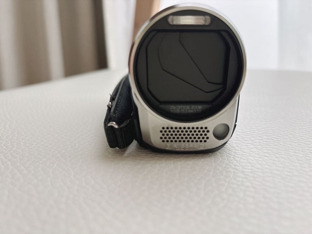 ビデオカメラ Panasonic HDC-TM70