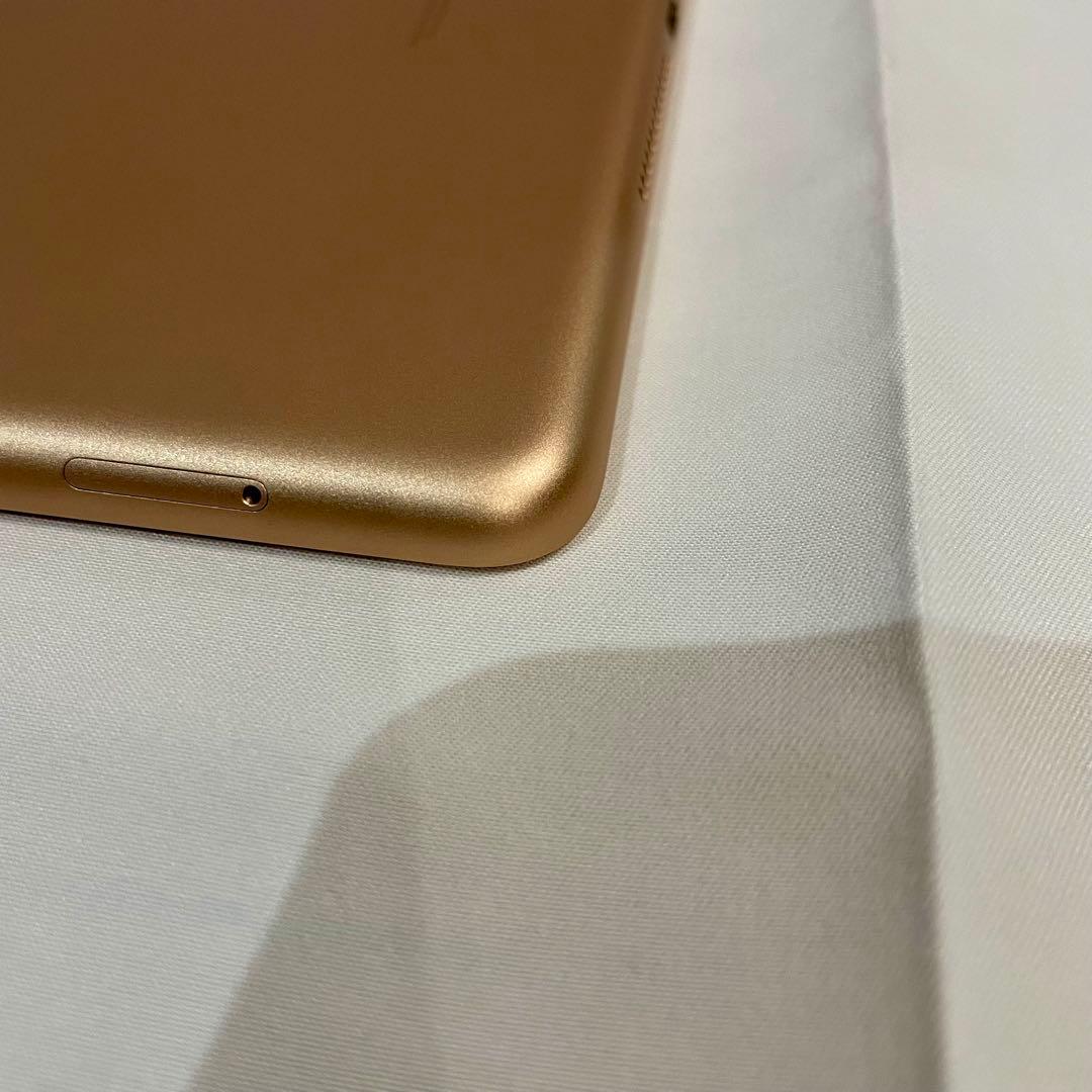 美品‼️ iPad 第6世代 128GB Wi-Fi＋Cellular ゴールド