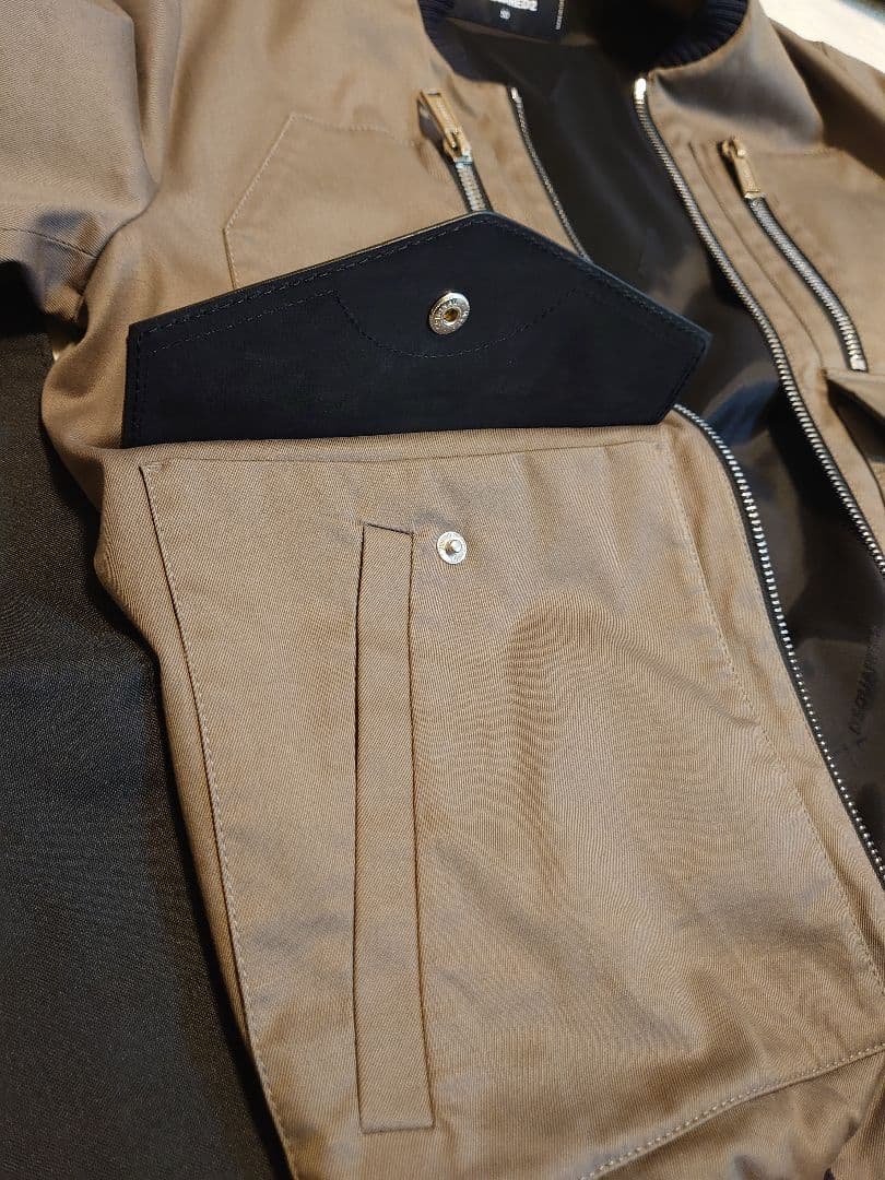 美品 DSQUARED2 ブルゾンジャケット 50 さんまさん着用ハンガー袋付き