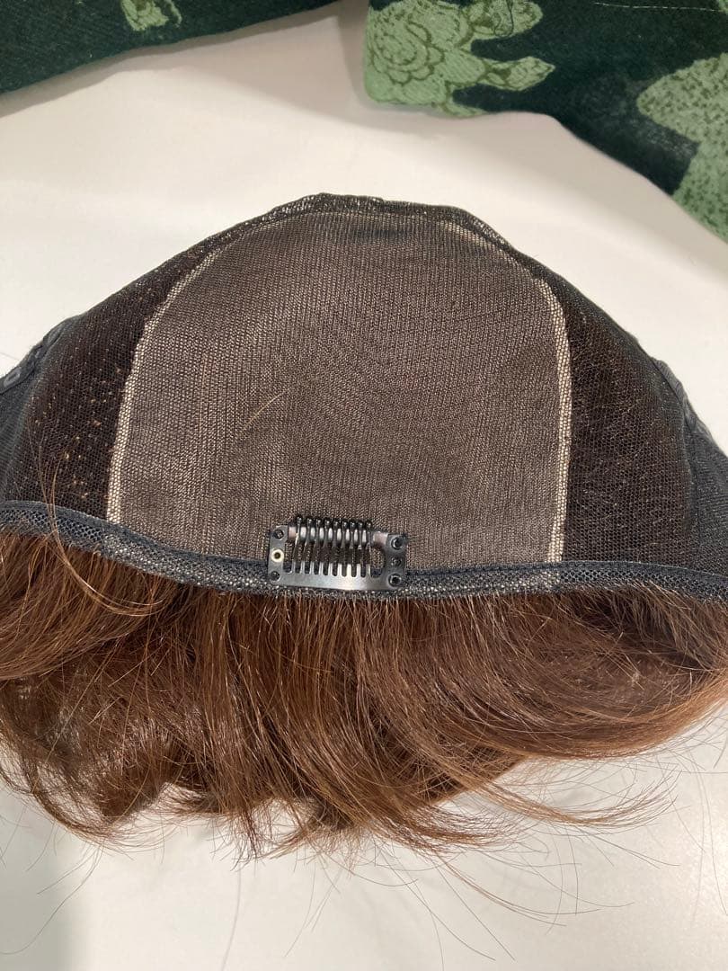 ☆美品☆耐熱人毛MIX☆八分スキン付き☆ショートウィッグ ☆栗色☆明るいカラー☆