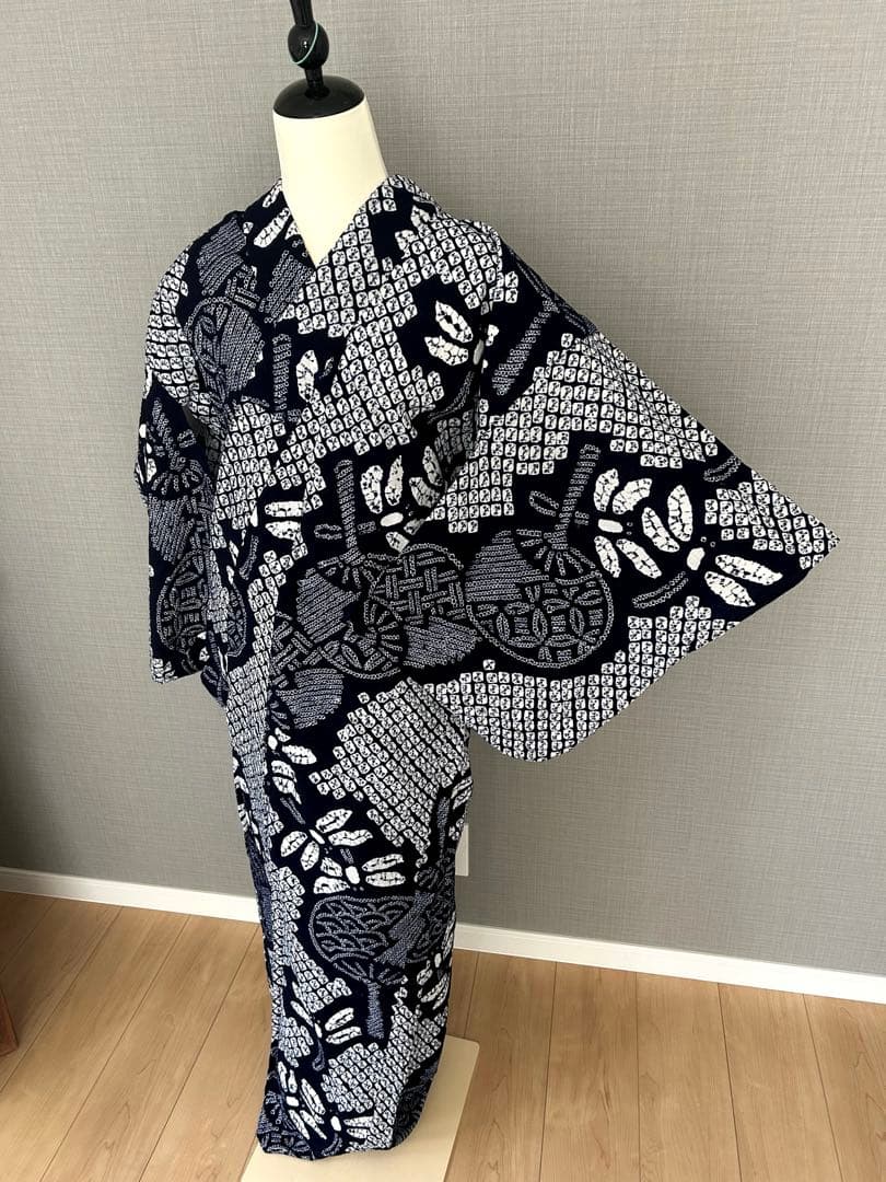 豪華 総絞り トンボ 団扇 模様 浴衣