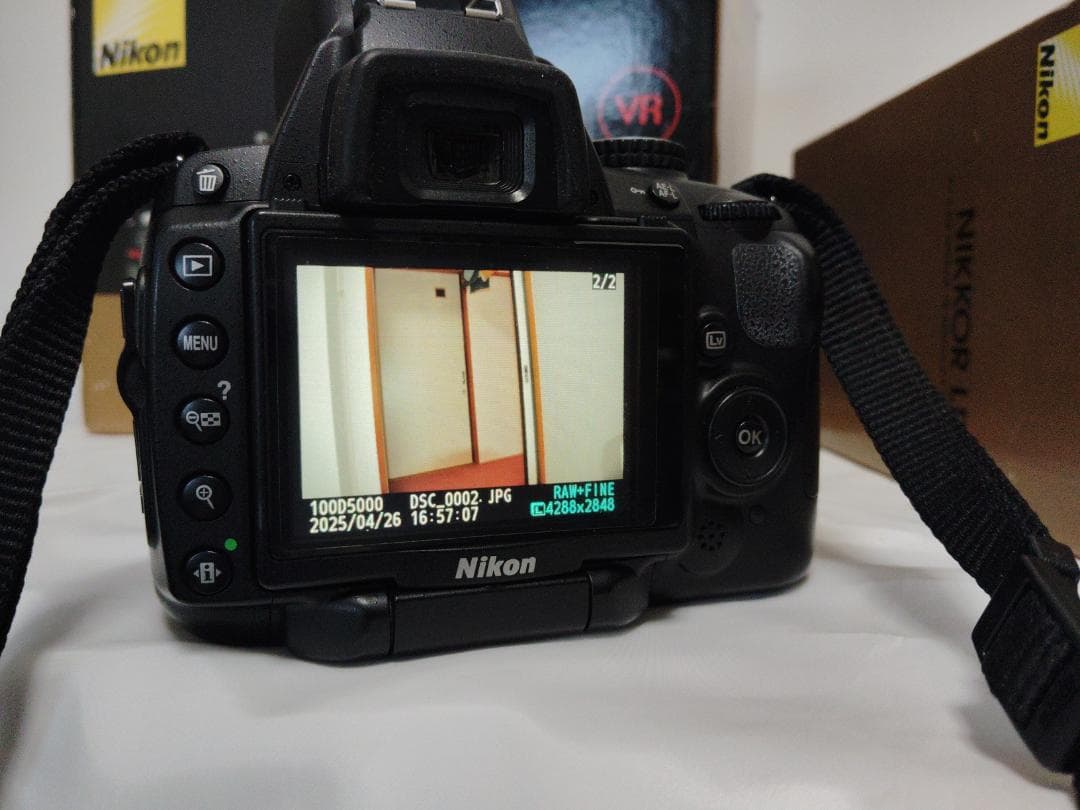 Nikon デジタル一眼レフカメラ D5000 18～300mmレンズセット