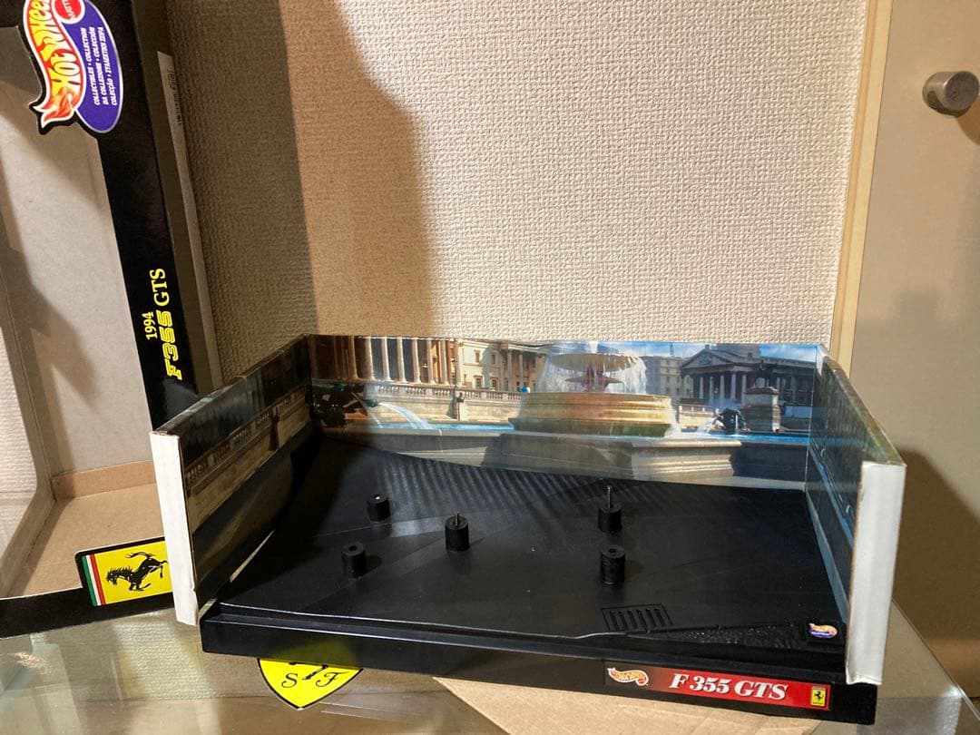 ミニカー FERRARI F 355 GTS 1:18