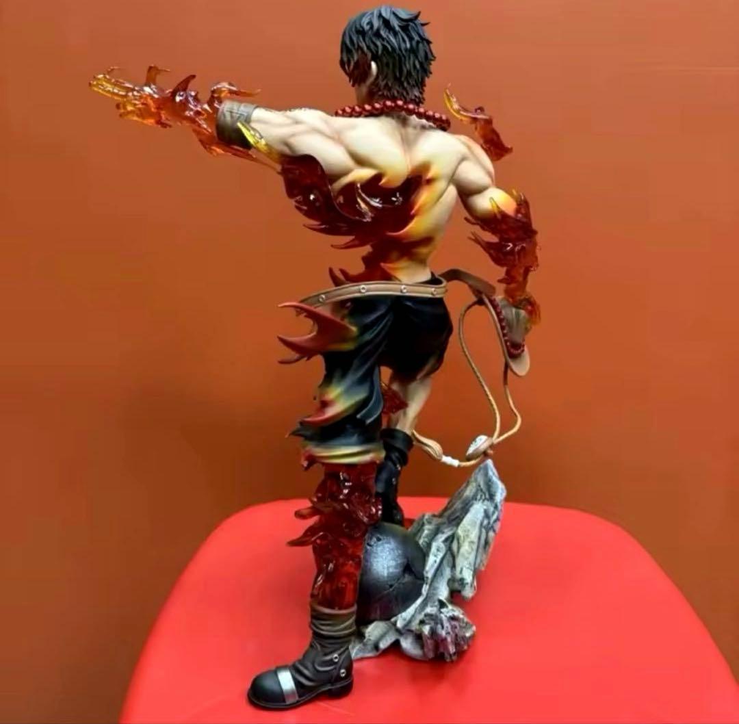 ONE PIECEフィギュア　ポートガス・D・エース　フィギュア