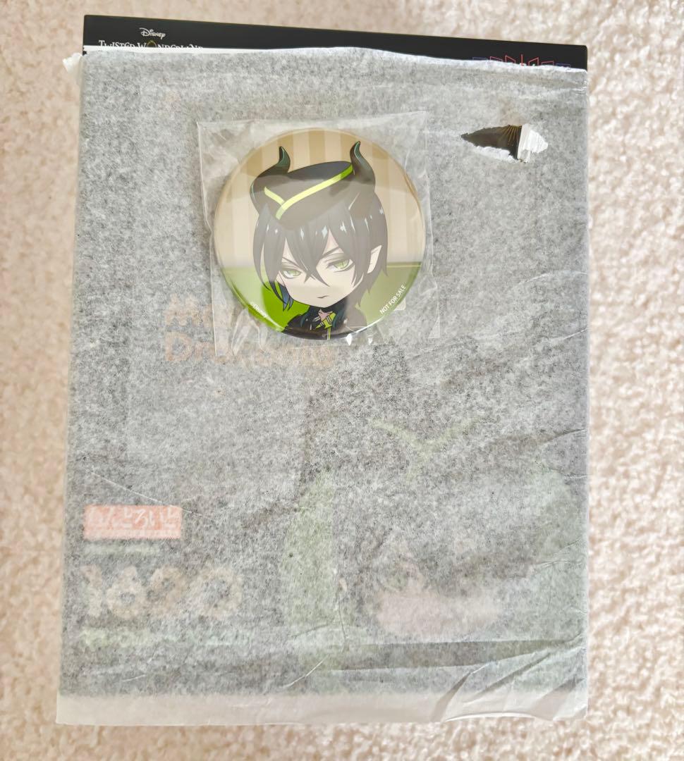 【新品未開封】ツイステ　マレウス　幼体ぬいぐるみ　ねんどろいど缶バッジ付き