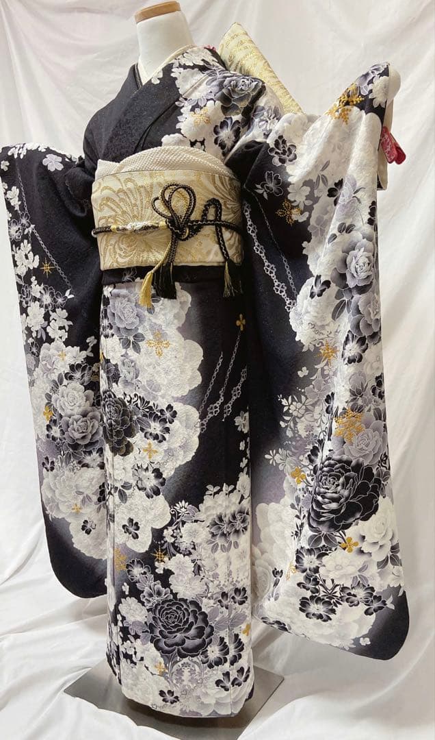 黒白花柄 振袖 成人式　振袖6点セット　正絹 振袖フルセット