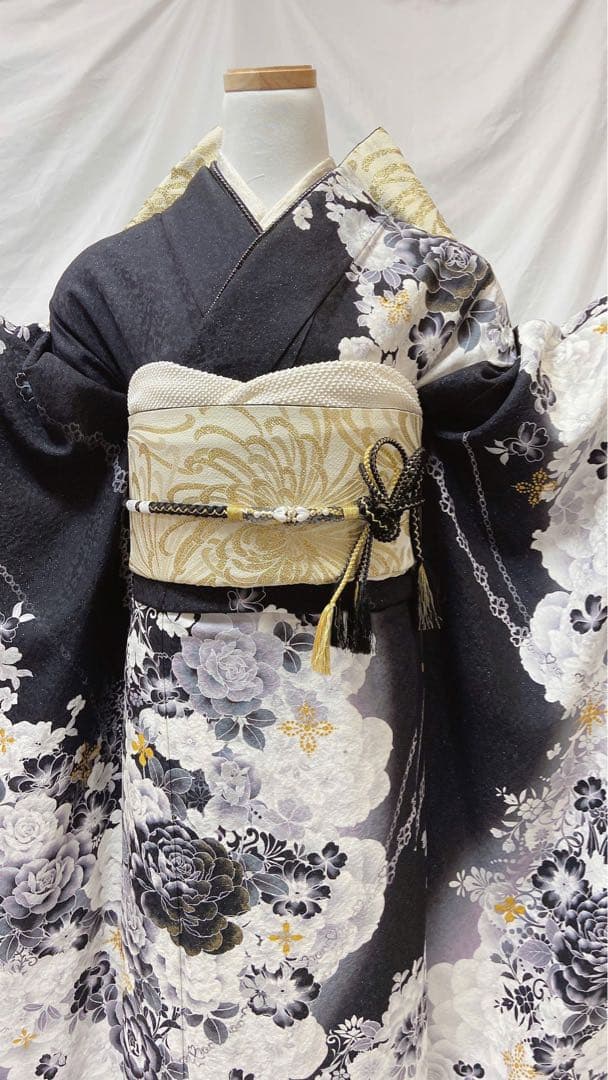 黒白花柄 振袖 成人式　振袖6点セット　正絹 振袖フルセット