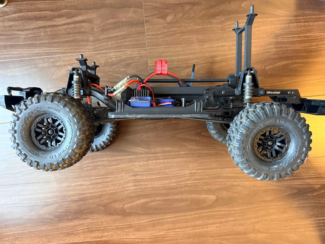 TRAXXAS TRX4 Land Rover ディフェンダー