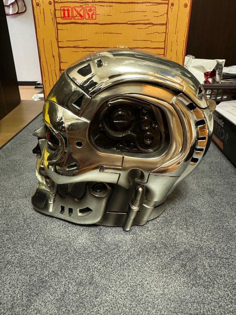 TSUTAYA当選非売品ターミネーター超金庫