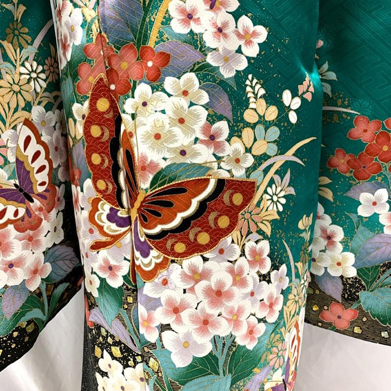 509ag24□七五三 七歳 女児 着物のみ　金彩 蝶 花 孔雀緑□美品
