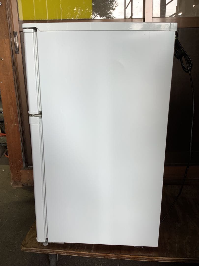 らら 2Ｄ冷蔵庫 アイリス KRSD-9A-W 90L 19年製 ホワイト