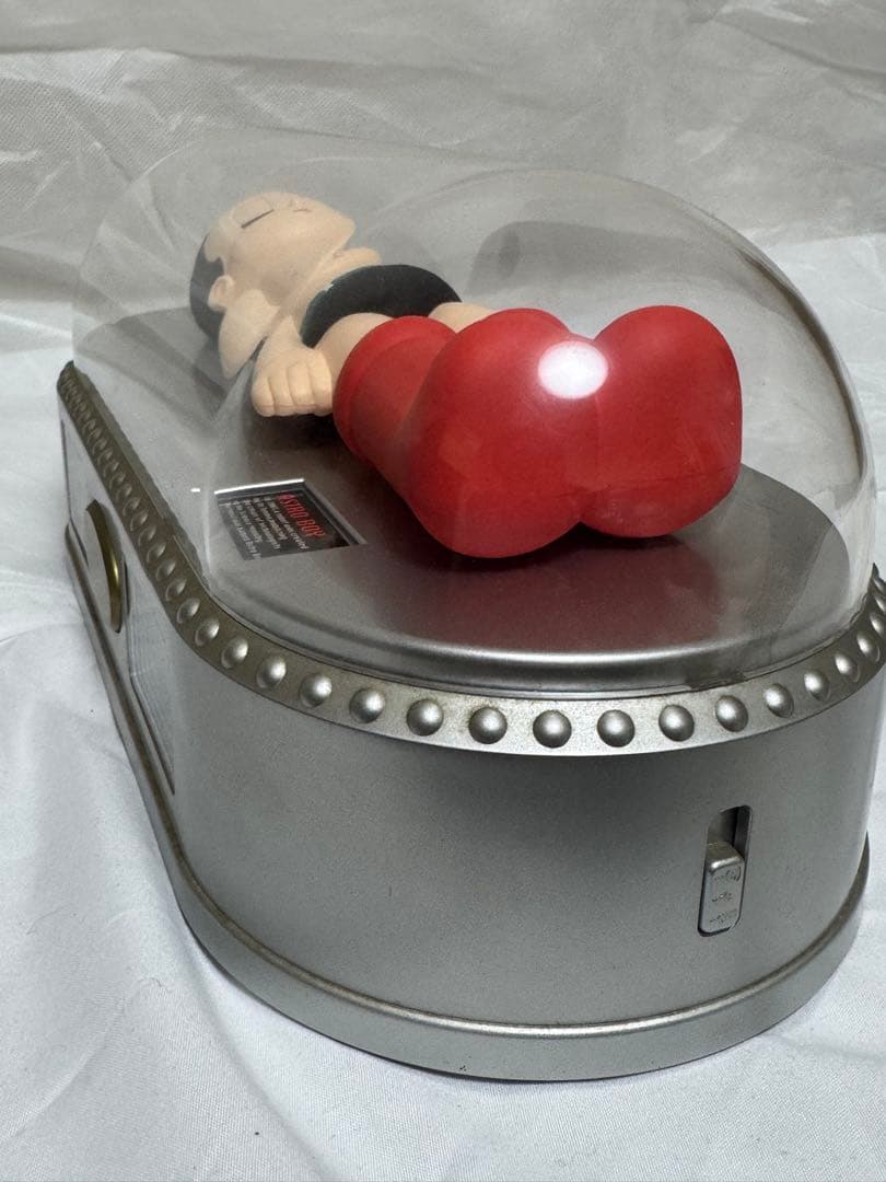 手塚プロダクション　ASTRO BOY カウンドダウンタイマー付きフィギュア