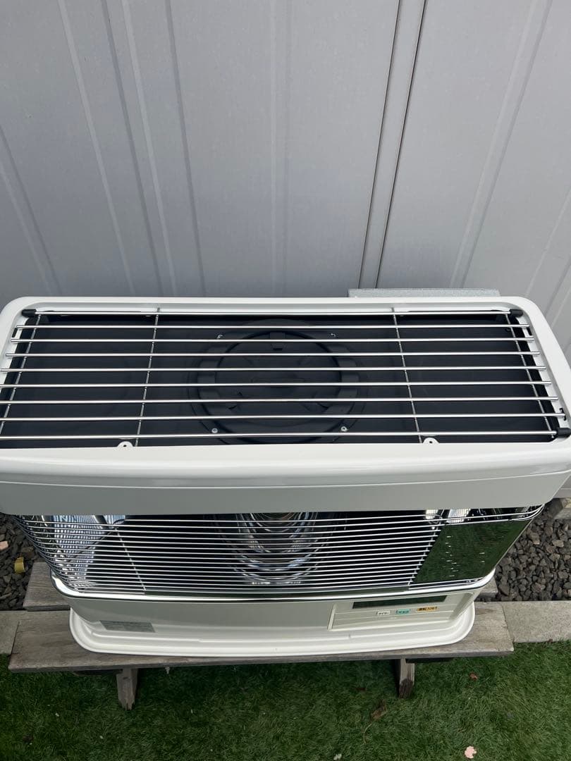 コロナ ストーブ ホワイト 2018年製