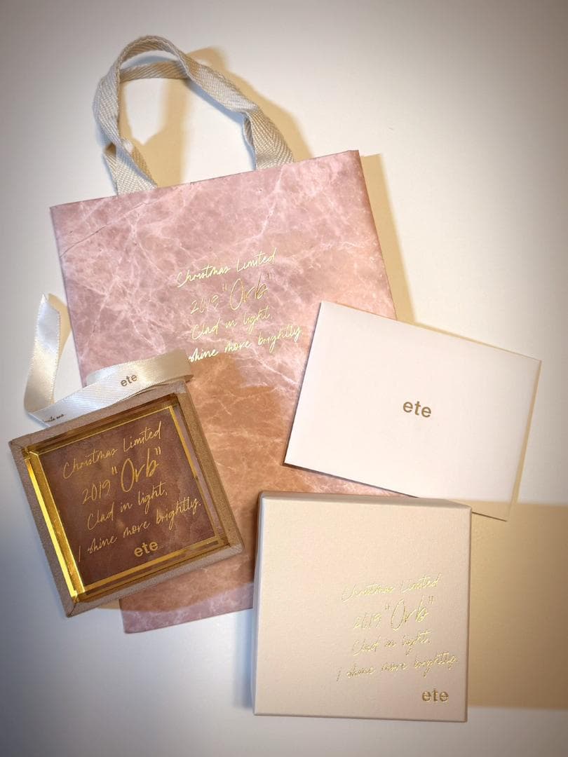 も*ぃ様 【ete】2019クリスマスオーヴ K18両耳ピアス