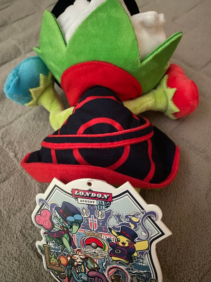 ポケモンWCS2022 ロンドン 限定 ロズレイド　ぬいぐるみ