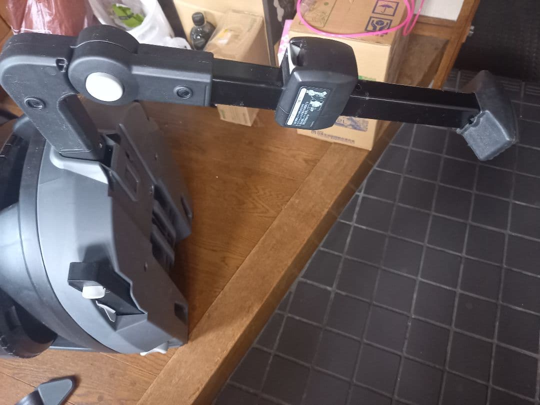 モユキ　Combiチャイルドシート※ダメージ品