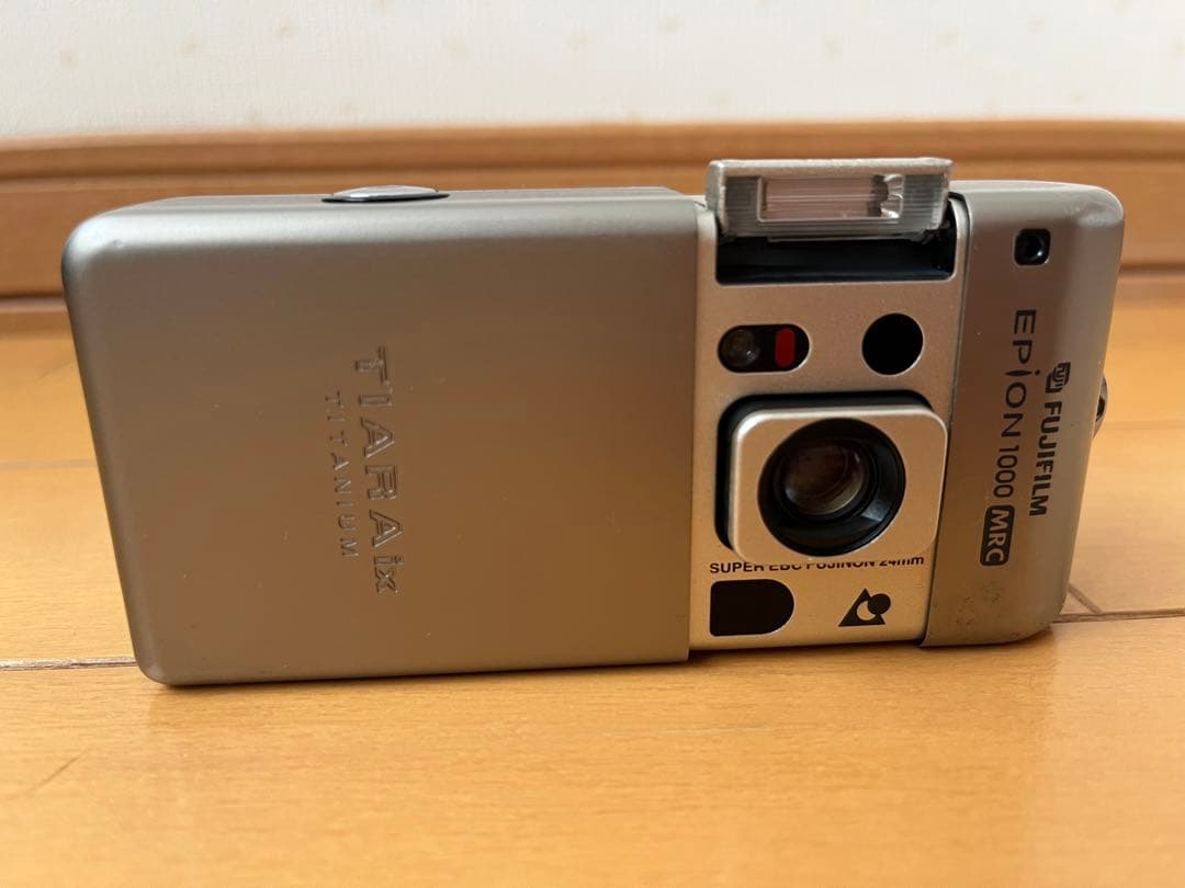 富士フイルム　EPION1000 TIARA ix フィルムカメラ