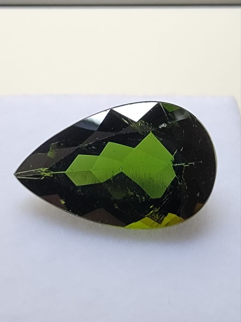 天然 グリーントルマリン 6.08ct ペア ファンシー ブラジル産　大粒ルース