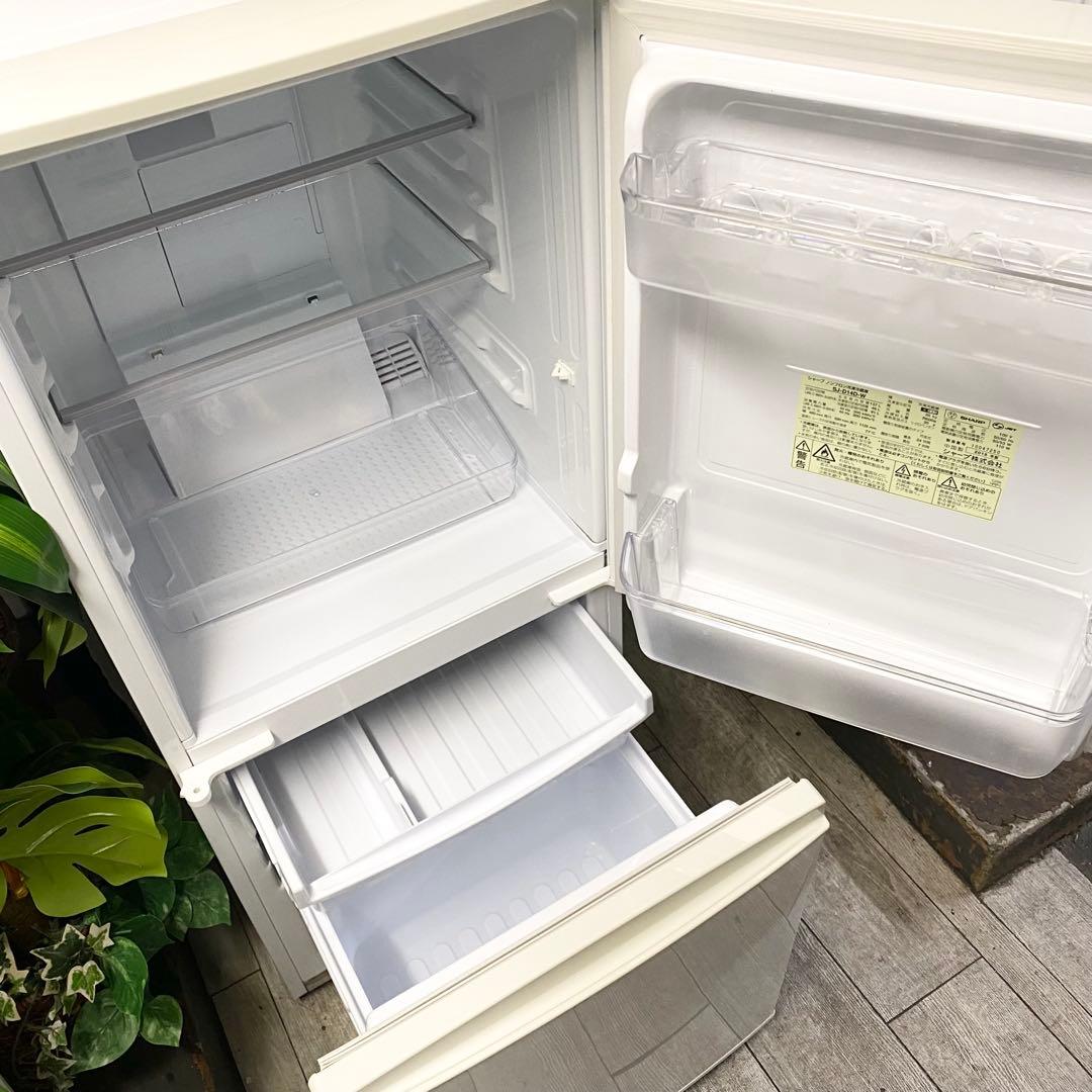 訳あり！一人暮らしに！どっちも付け替えドアが人気♪2ドア冷凍冷蔵庫137L