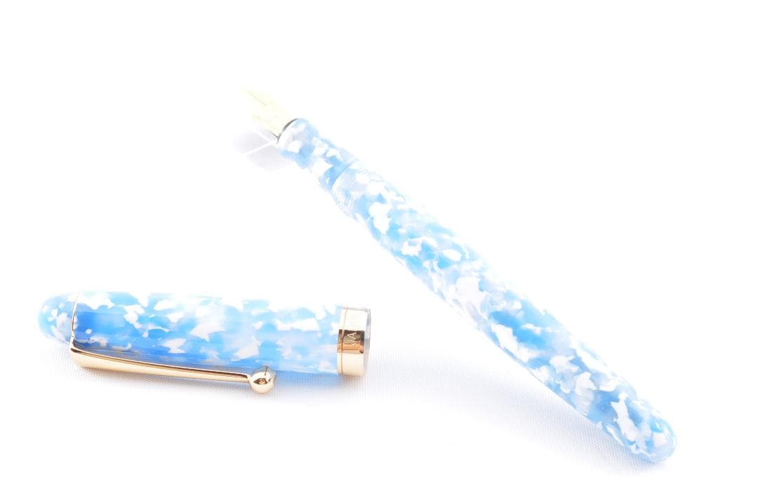 新品 大西製作所 ハンドメイド 万年筆 手作り 【空色】