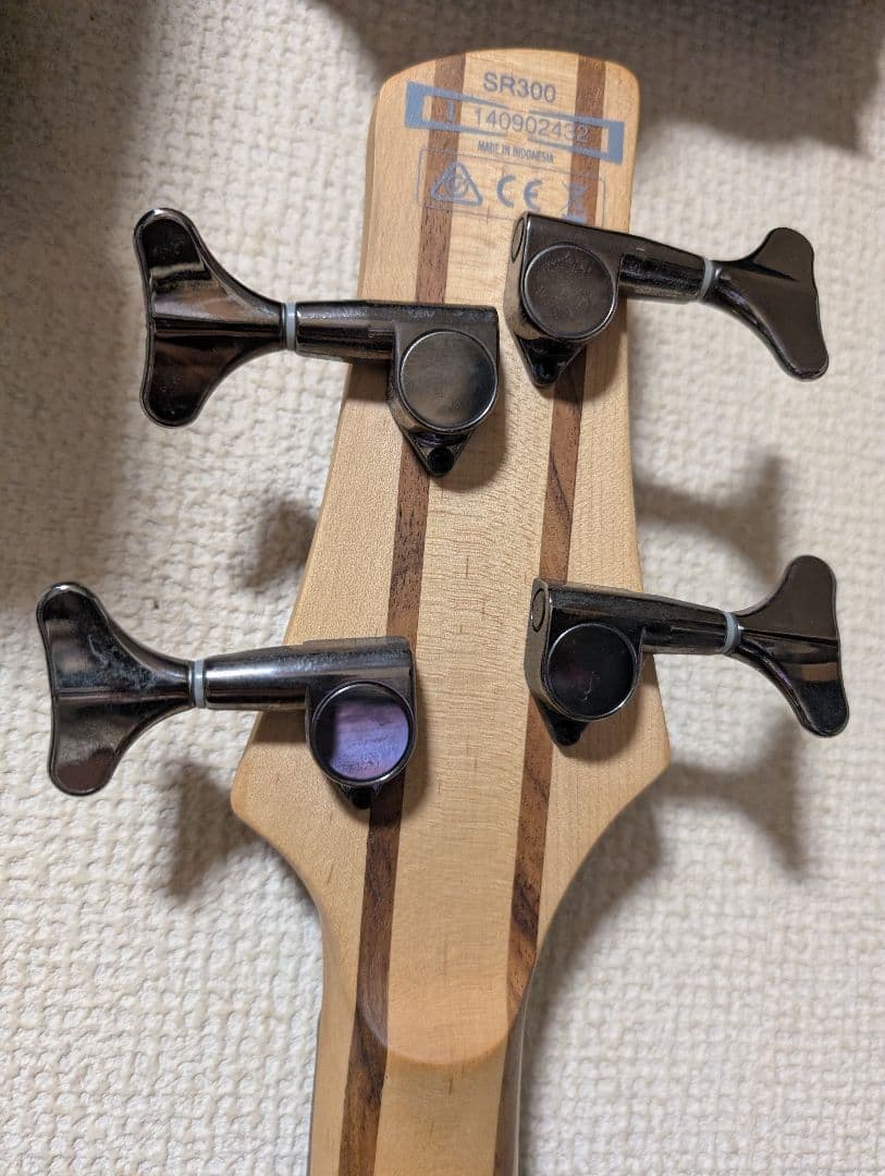 定価54000円 アクティブ Ibanez SR300 3バンドEQ CA 赤